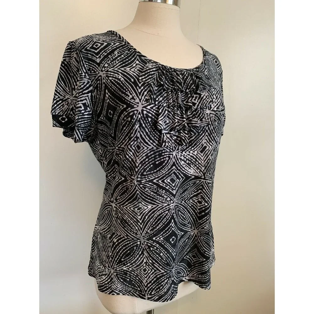 Abstract print Top Blouse Black White Gray short sleeve Size XL Mob Wife vibes - Picture 4 of 9